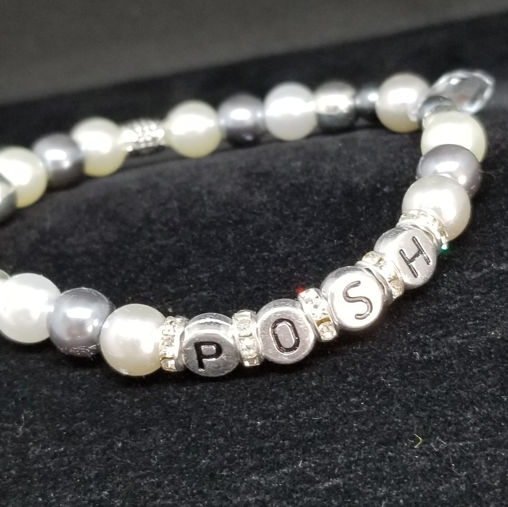 POSH Artisan Silver, Gunmetal & Pearl  Bracelet